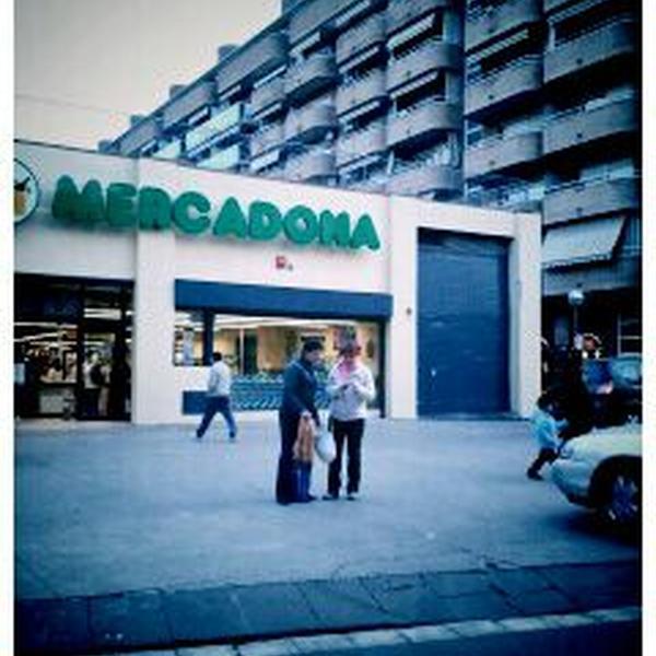 Photo taken at Mercadona by Erikiux on 2/25/2012