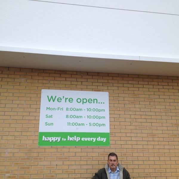 Photo taken at Asda by Lueez B. on 5/9/2012-英国泰恩河畔纽卡斯尔拜克纽卡斯尔购物区5单元 Photo taken at Asda by Lueez B. on 5/9/2012