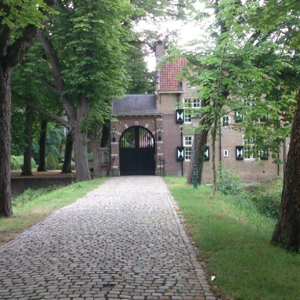 Photo taken at Kasteel Bouvigne by Chris V. on 8/15/2013