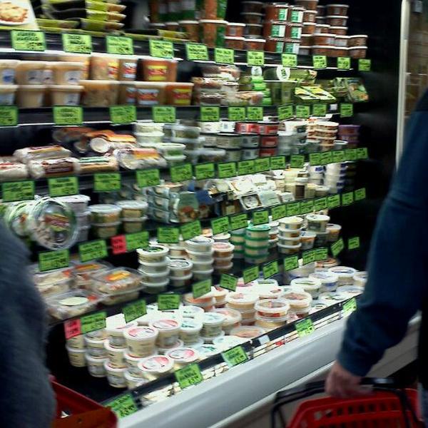 Photo taken at Trader Joe's by Scott R. on 11/7/2011-美国威斯康辛州格伦代尔华盛顿港路北5600 Photo taken at Trader Joe's by Scott R. on 11/7/2011