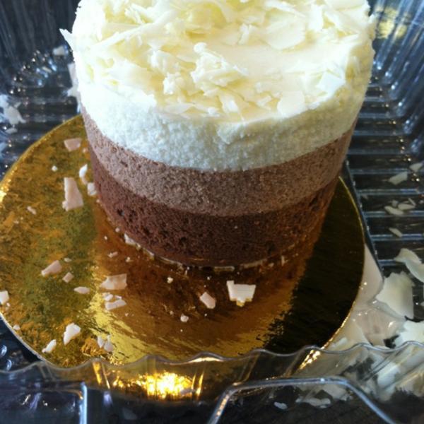 Photo taken at Whole Foods Market by Amie S. on 7/8/2012-佛罗里达州派恩克雷斯特迪克斯高速路11701号 Photo taken at Whole Foods Market by Amie S. on 7/8/2012