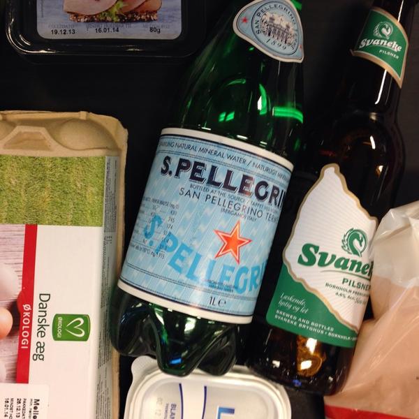 Fakta 首都大区腓特烈斯贝奥斯特路4