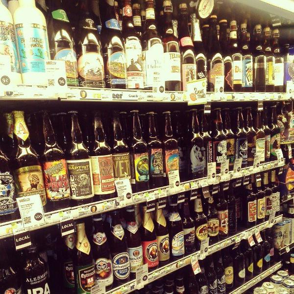 Photo taken at Whole Foods Market by Winston on 1/31/2013-加尼福尼亚西好莱坞圣莫尼卡大道7871(在北费尔法克斯大道) Photo taken at Whole Foods Market by Winston on 1/31/2013