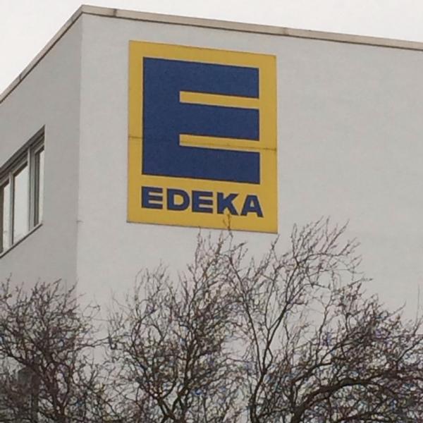Photo taken at Edeka Handelsgesellschaft Minden-Hannover by Dirk B. on 2/26/2014