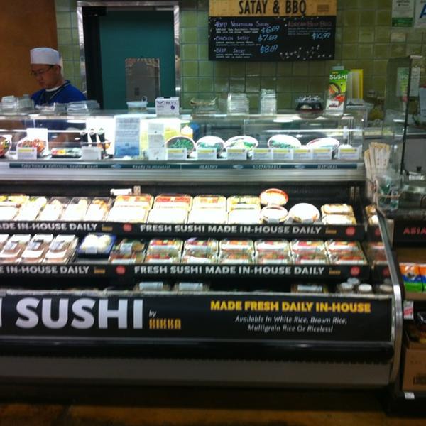 Photo taken at Whole Foods Market by Steve S. on 8/30/2012-美国加利福尼亚州圣塔克拉利塔瓦伦西亚大道24130 Photo taken at Whole Foods Market by Steve S. on 8/30/2012