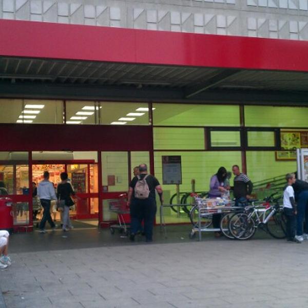 Photo taken at Kaufland by Mariano H. on 8/31/2012