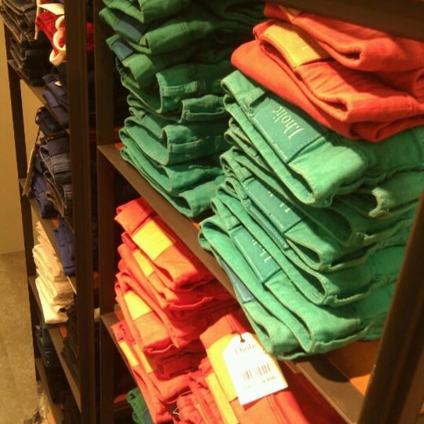 Photo taken at 이마트 (emart) by hwasook k. on 6/26/2012-全罗南道木浦市玉岩138易买得超市 Photo taken at 이마트 (emart) by hwasook k. on 6/26/2012