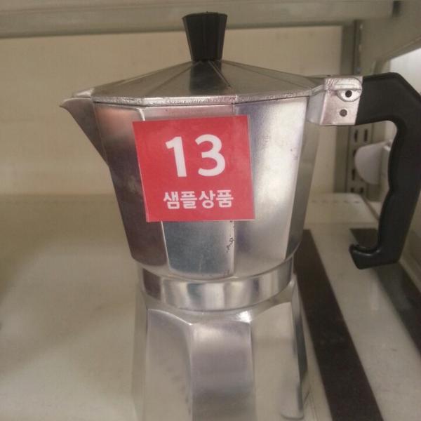 Photo taken at 롯데마트 / Lotte Mart by Jeong Wan N. on 10/19/2014