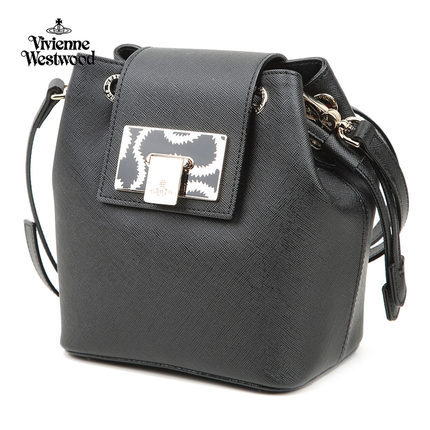 Vivienne Westwood/薇薇安威斯特伍德十字纹翻盖单肩包 Vivienne Westwood/薇薇安威斯特伍德十字纹翻盖单肩包