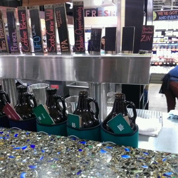 Photo taken at Whole Foods Market by Jason on 11/17/2012-德克萨斯州达拉斯市艾布拉姆斯路(在展望大道)2118 Photo taken at Whole Foods Market by Jason on 11/17/2012