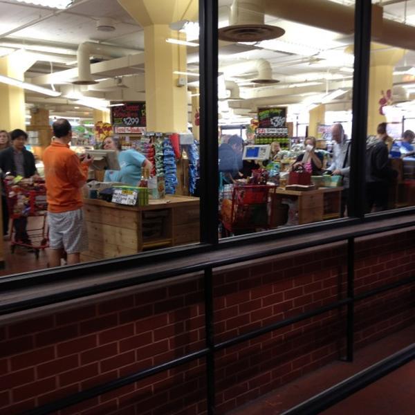 Photo taken at Trader Joe's by Christopher G. on 3/24/2012-美国伊利诺斯州芝加哥威斯康星街1840 Photo taken at Trader Joe's by Christopher G. on 3/24/2012