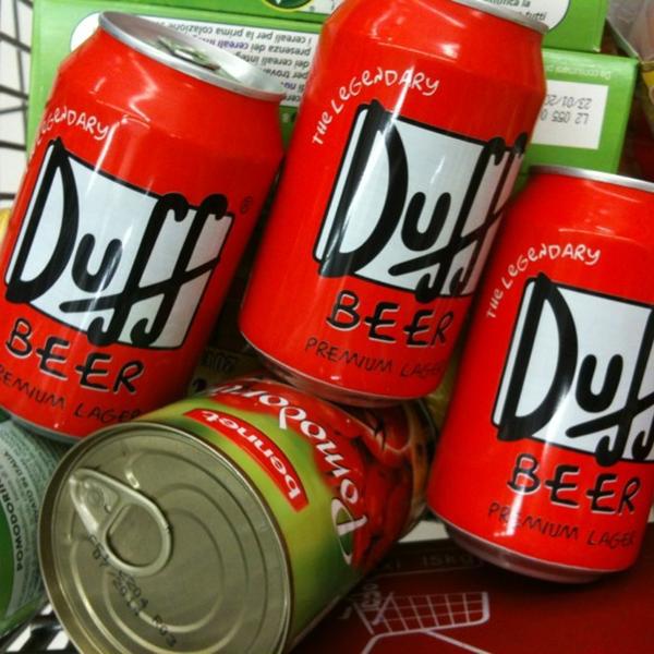 Photo taken at Bennet by Matteo T. on 5/4/2012-意大利伦巴第莱科梅瑞典那商业中心 Photo taken at Bennet by Matteo T. on 5/4/2012