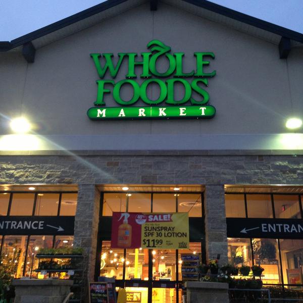 Photo taken at Whole Foods Market by Igor B. on 5/6/2013-内布拉斯加州奥马哈市道奇路10020 Photo taken at Whole Foods Market by Igor B. on 5/6/2013