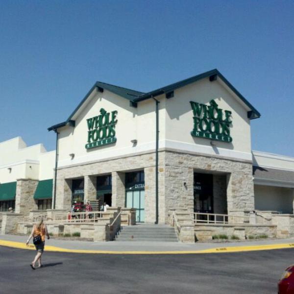 Photo taken at Whole Foods Market by Michael S. on 3/25/2012-内布拉斯加州奥马哈市道奇路10020 Photo taken at Whole Foods Market by Michael S. on 3/25/2012