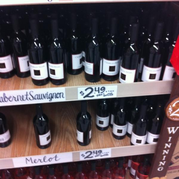 Photo taken at Trader Joe's by Amber Alice H. on 2/2/2013-美国加利福尼亚州圣地亚哥石榴石大道1211 Photo taken at Trader Joe's by Amber Alice H. on 2/2/2013