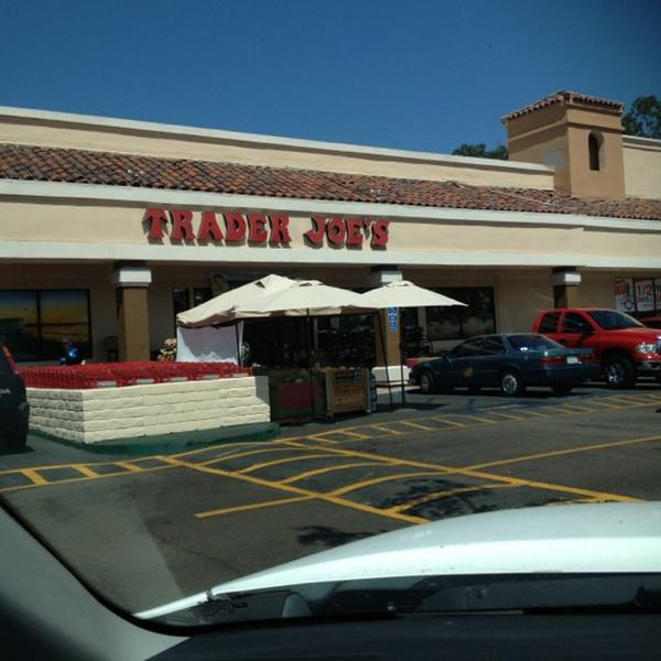 Photo taken at Trader Joe's by Sam H. on 9/8/2012-美国加利福尼亚州欧申赛德远景路2570 Photo taken at Trader Joe's by Sam H. on 9/8/2012