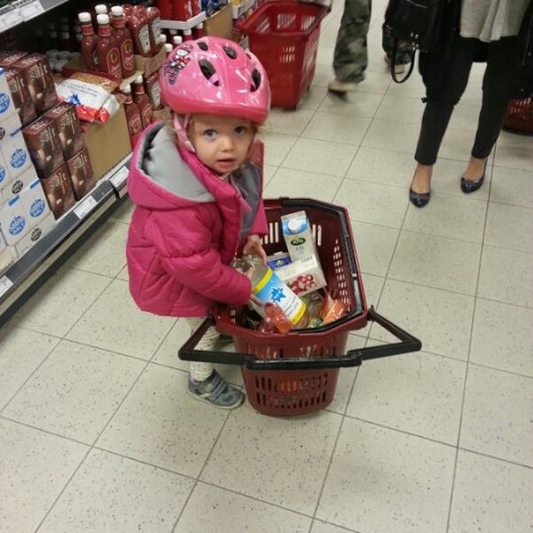 Photo taken at Fakta by Gissur T. on 9/20/2012