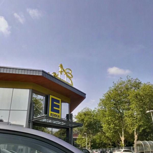 Photo taken at EDEKA Bienemann by Ingmar K. on 7/13/2013