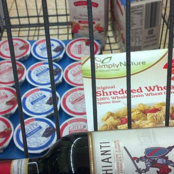 Photo taken at ALDI Food Market by Jello 