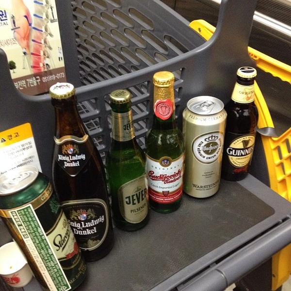 Photo taken at 이마트 / E-Mart by Tae-jin K. on 12/17/2013