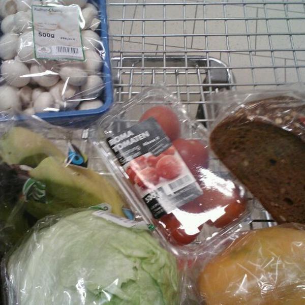 Photo taken at Kaufland by Cesar K. on 3/12/2012-德国汉堡市克罗恩泰格4 Photo taken at Kaufland by Cesar K. on 3/12/2012