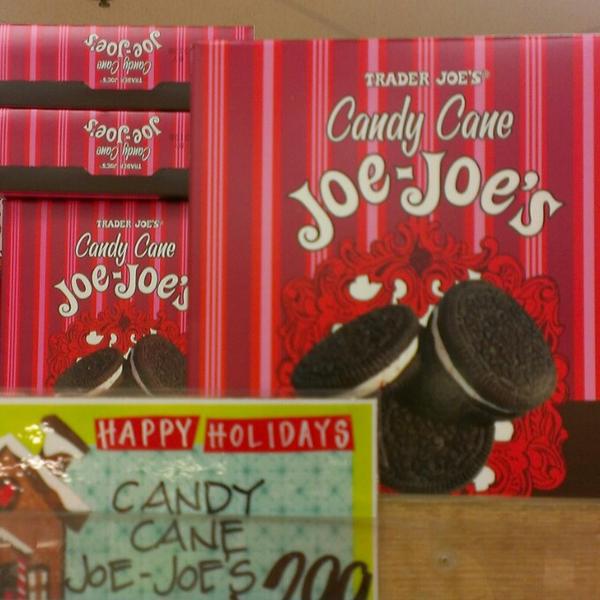 Photo taken at Trader Joe's by Lindze M. on 11/21/2012-亚利桑那州凤凰城北部第二十大街4821号 Photo taken at Trader Joe's by Lindze M. on 11/21/2012