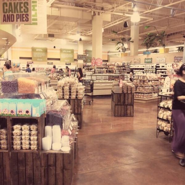 Photo taken at Whole Foods Market by Rob S. on 8/5/2012-加利福尼亚州长滩太平洋海岸高速路6550号(在第二大街和圣加布里埃尔河之间) Photo taken at Whole Foods Market by Rob S. on 8/5/2012