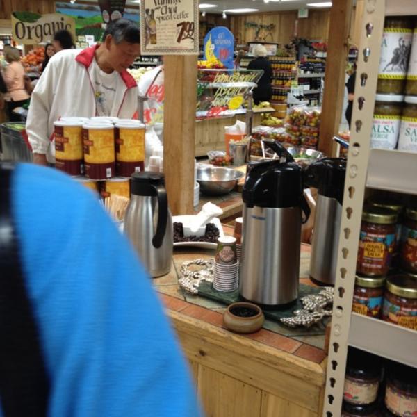 Photo taken at Trader Joe's by Paul G. on 6/24/2012-华盛顿州柯克兰第120大街12632号 Photo taken at Trader Joe's by Paul G. on 6/24/2012