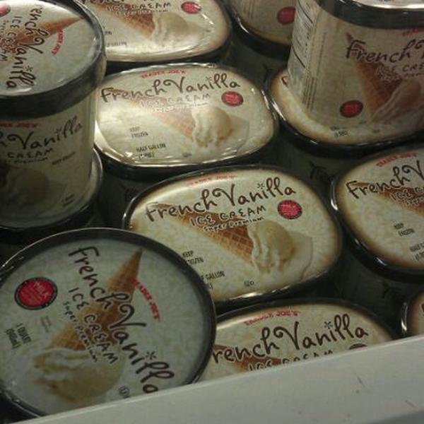 Photo taken at Trader Joe's by Claudette V. on 11/18/2011-华盛顿州柯克兰第120大街12632号 Photo taken at Trader Joe's by Claudette V. on 11/18/2011