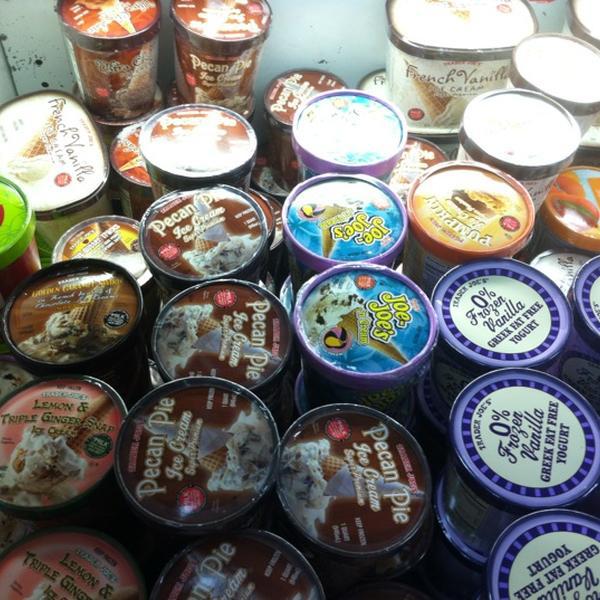 Photo taken at Trader Joe's by Lun L. on 11/18/2012-华盛顿州柯克兰第120大街12632号 Photo taken at Trader Joe's by Lun L. on 11/18/2012