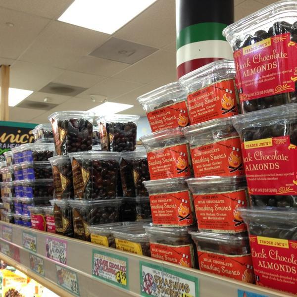 Photo taken at Trader Joe's by En on 2/23/2013-美国加利福尼亚州旧金山湾街401 Photo taken at Trader Joe's by En on 2/23/2013
