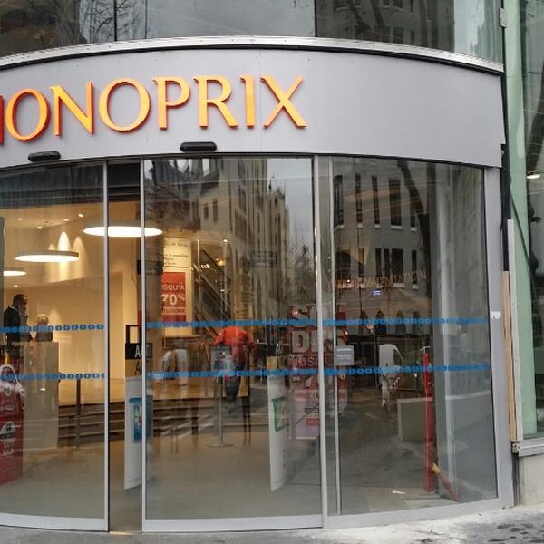 Photo taken at Monoprix by Lesley K. on 1/19/2015-法国巴黎圣米歇尔大道24号 Photo taken at Monoprix by Lesley K. on 1/19/2015