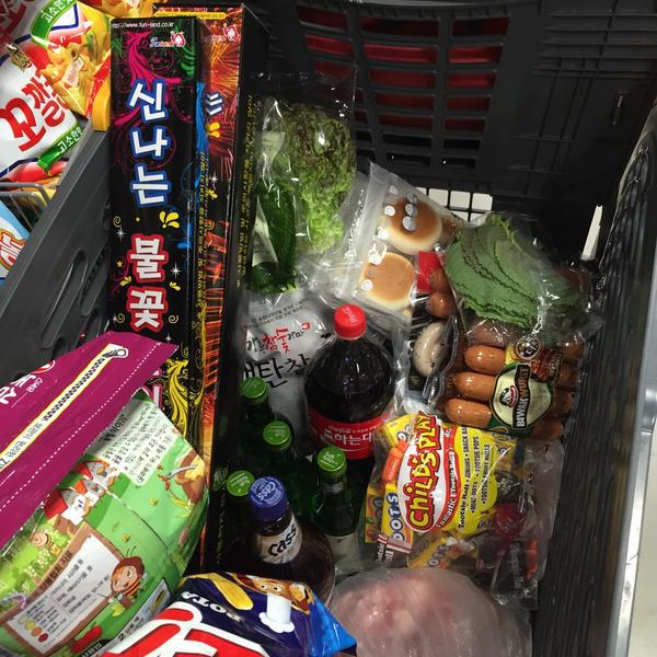 Photo taken at 이마트 (e-mart) by slimer on 3/7/2015-京畿道高阳市一山区237易买得超市 Photo taken at 이마트 (e-mart) by slimer on 3/7/2015