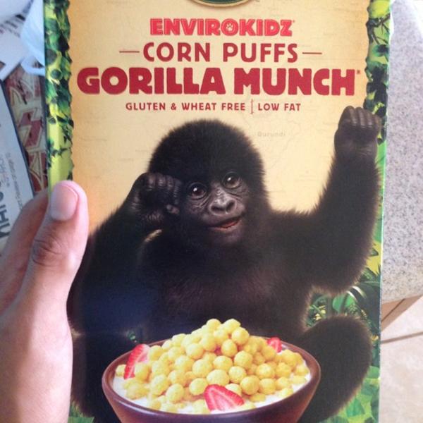 Photo taken at Trader Joe's by Jr B. on 10/27/2012-美国加利福尼亚州拉梅萨穆雷街5495 Photo taken at Trader Joe's by Jr B. on 10/27/2012