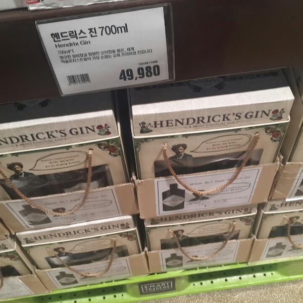 Photo taken at 이마트 트레이더스 (E-Mart Traders) by Celina K. on 11/17/2013-大田西区580易买得超市 Photo taken at 이마트 트레이더스 (E-Mart Traders) by Celina K. on 11/17/2013