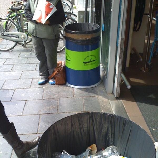 Photo taken at Albert Heijn by Hanz C. on 9/2/2012-荷兰阿姆斯特丹科宁斯广场4号 Photo taken at Albert Heijn by Hanz C. on 9/2/2012