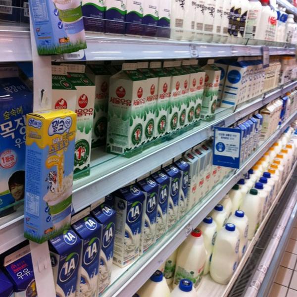 Photo taken at 홈플러스 / Home plus by Jenny C. on 1/10/2012-京畿道华城市泰安区399号 Photo taken at 홈플러스 / Home plus by Jenny C. on 1/10/2012