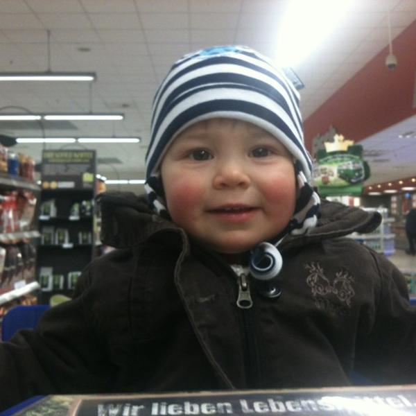 Photo taken at EDEKA by Wobbler on 4/13/2013