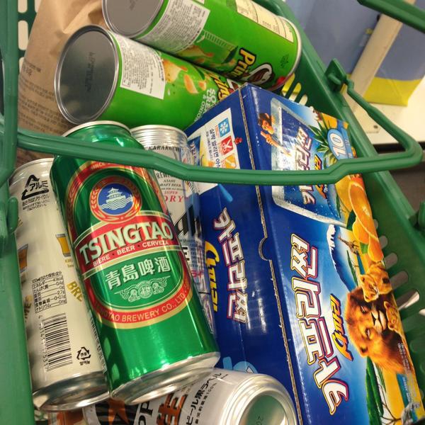 Photo taken at 이마트 (e-mart) by Jonghyun K. on 5/4/2013-釜山广域市莲堤89易买得超市 Photo taken at 이마트 (e-mart) by Jonghyun K. on 5/4/2013