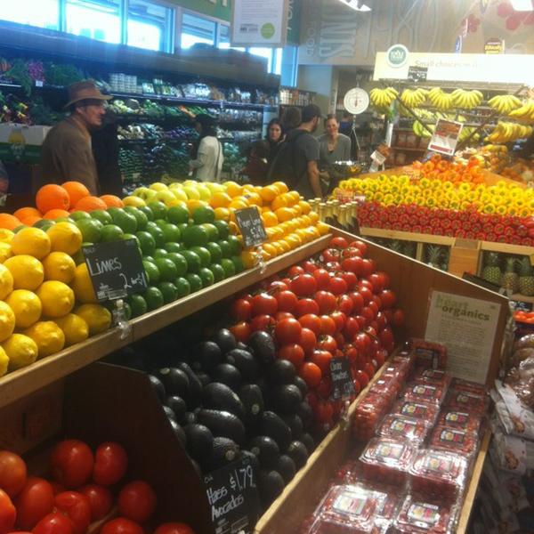 Photo taken at Whole Foods Market by Robin W. on 3/12/2012-加利福尼亚州旧金山海特街690号 Photo taken at Whole Foods Market by Robin W. on 3/12/2012