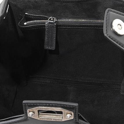 Alexander McQueen 时尚女款手提包 AMQ005070 Alexander McQueen 时尚女款手提包 AMQ005070