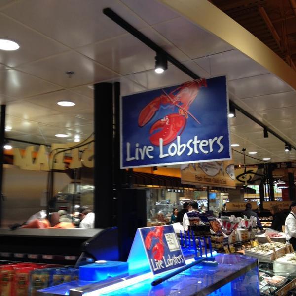 Photo taken at Wegmans by Kimberly F. on 4/28/2014-美国马萨诸塞州栗山广场200 Photo taken at Wegmans by Kimberly F. on 4/28/2014