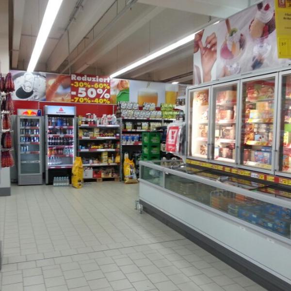 Photo taken at Kaufland by Scott D. on 8/11/2012-德国汉堡黑尔滨铁特7 Photo taken at Kaufland by Scott D. on 8/11/2012
