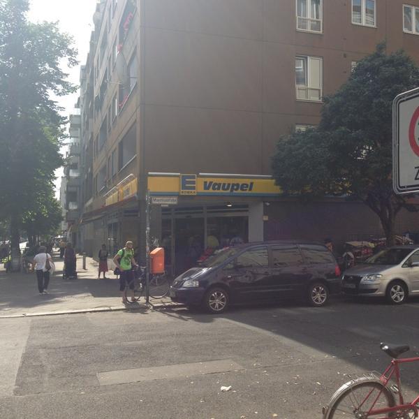 EDEKA 德国柏林潘尼尔街50号