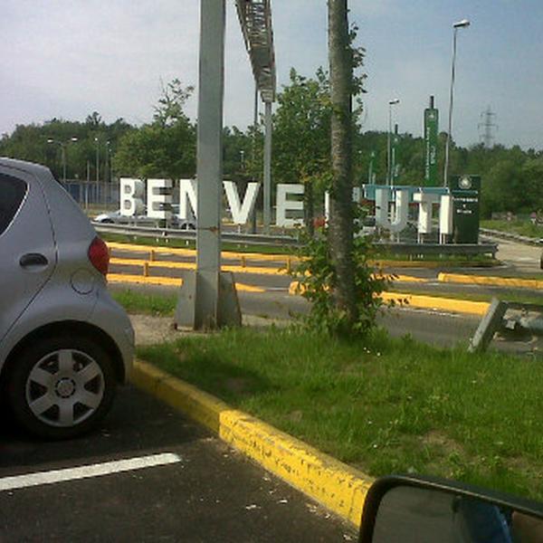 Photo taken at Auchan by Roberto M. on 5/27/2012