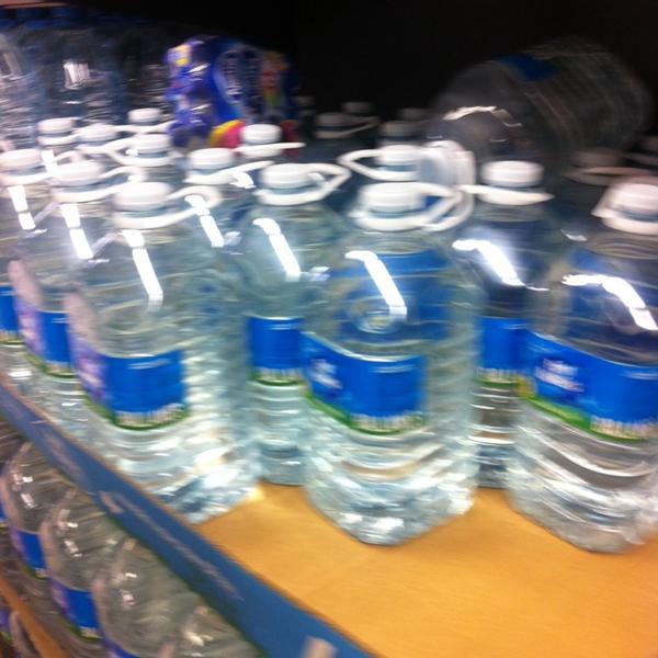 Photo taken at Mercadona by BAHITOSSA on 2/8/2014