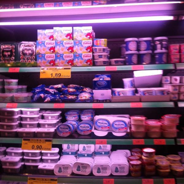 Photo taken at Mercadona by BAHITOSSA on 2/8/2014