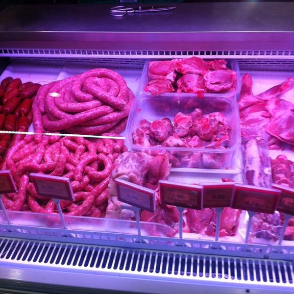 Photo taken at Mercadona by BAHITOSSA on 2/8/2014