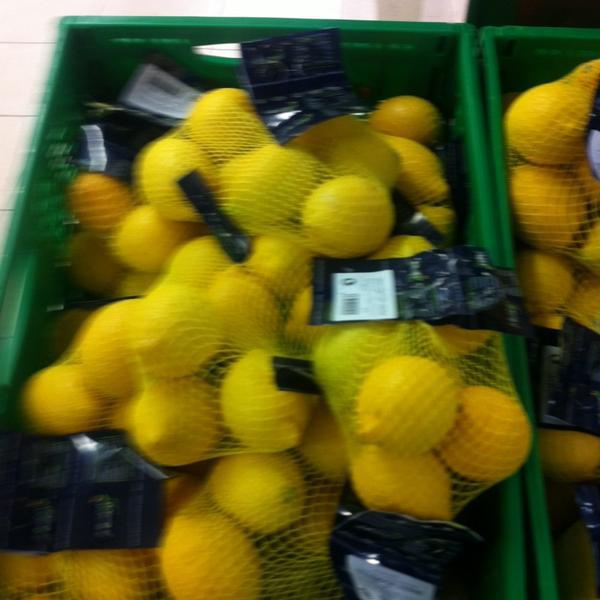 Photo taken at Mercadona by BAHITOSSA on 2/8/2014