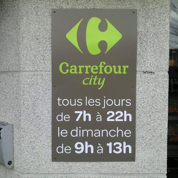 Photo taken at Carrefour by David on 1/9/2012